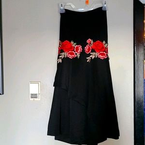 New♡Strapless blk w red corsage waist. Summer